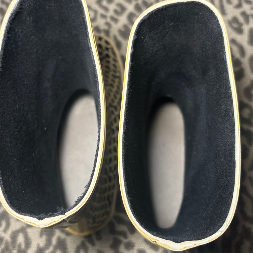 Coach Black & Cream Signature Pattern Rain Boots - Picture 5 of 11